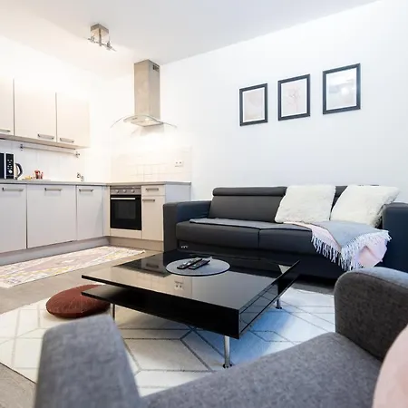 Nova Karolina Apartment