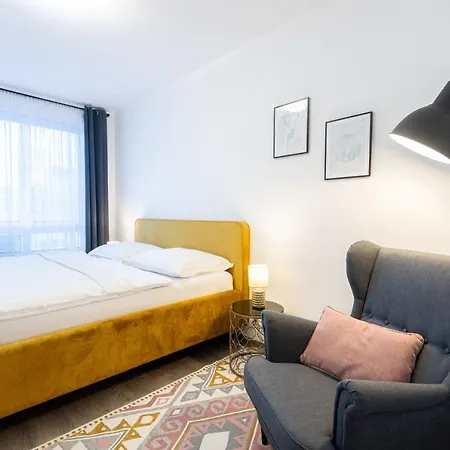 Apartment Nova Karolina *